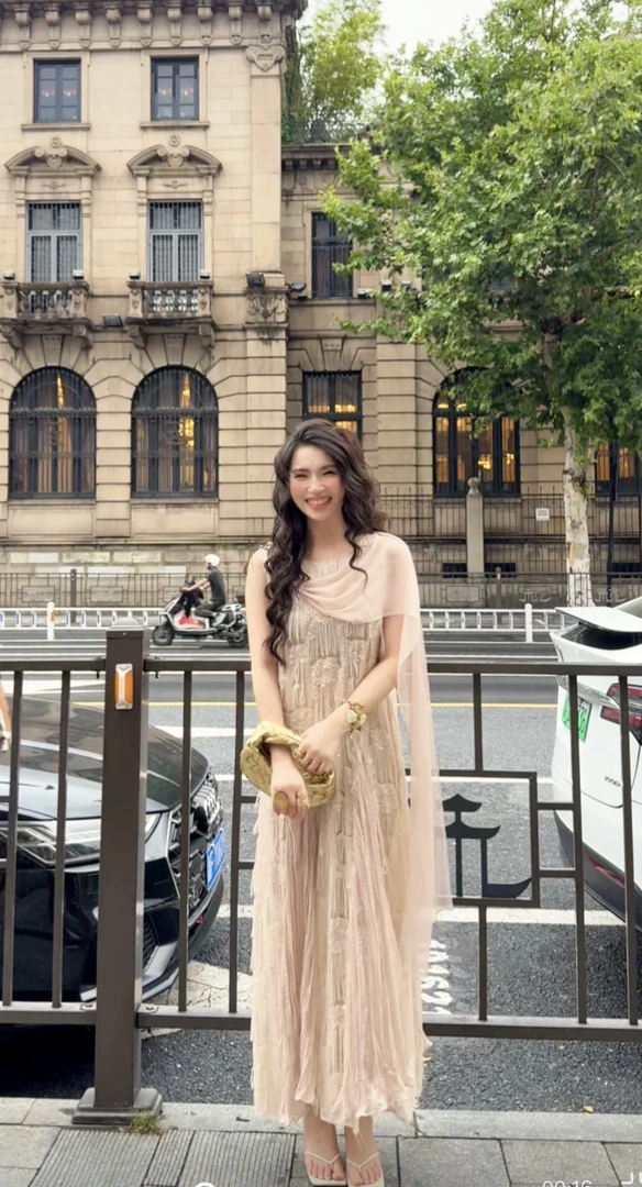 【流苏千金】25年夏季新款气质显瘦百搭时尚小众设计师款连衣裙