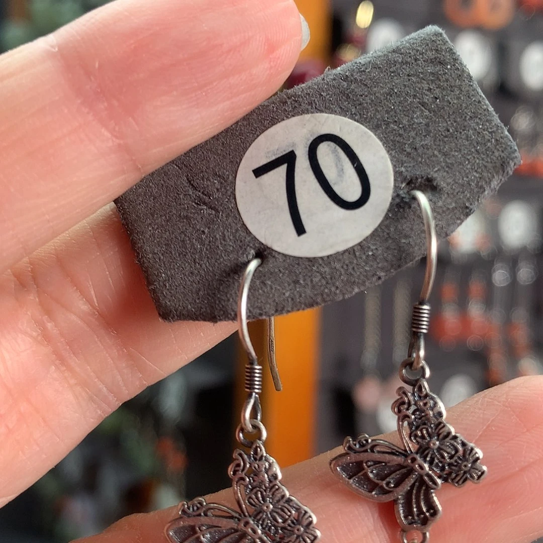 辰***辰和田玉银S925镶嵌耳饰叶子