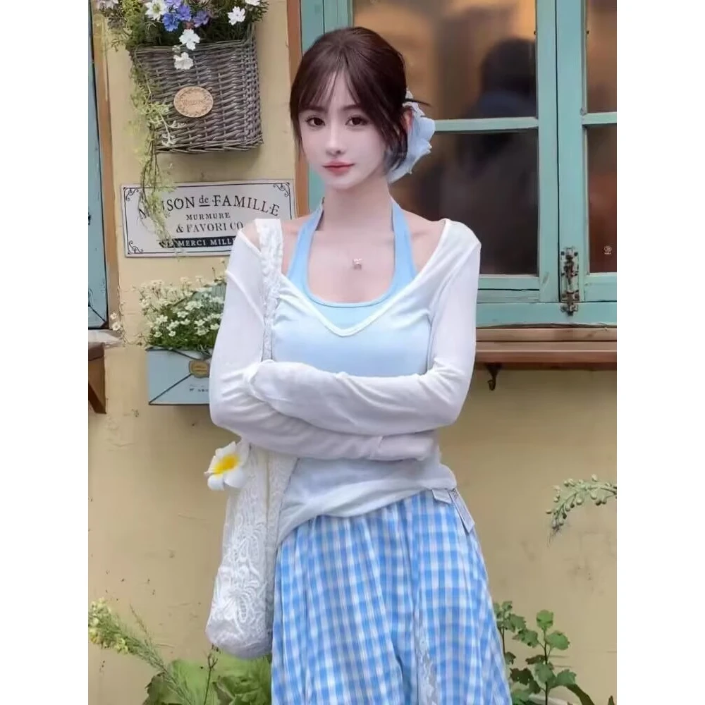 早秋多巴胺穿搭一整套夏季女装白色防晒罩衫吊带背心格子裙三件套