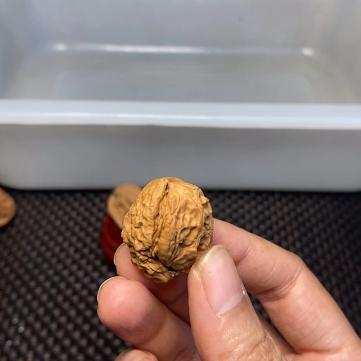 鸿***吊坠文玩核桃文玩核桃异形单只