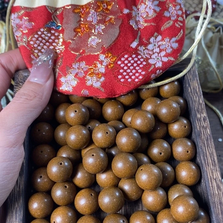 泥塑十二花神1.5瑕疵珠香包约50克