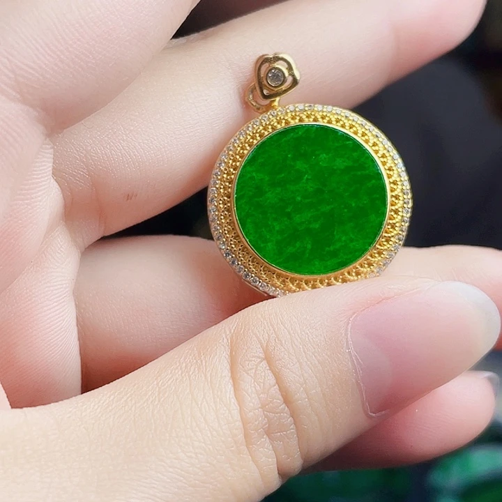 翡翠银S925镶嵌颈饰多样性