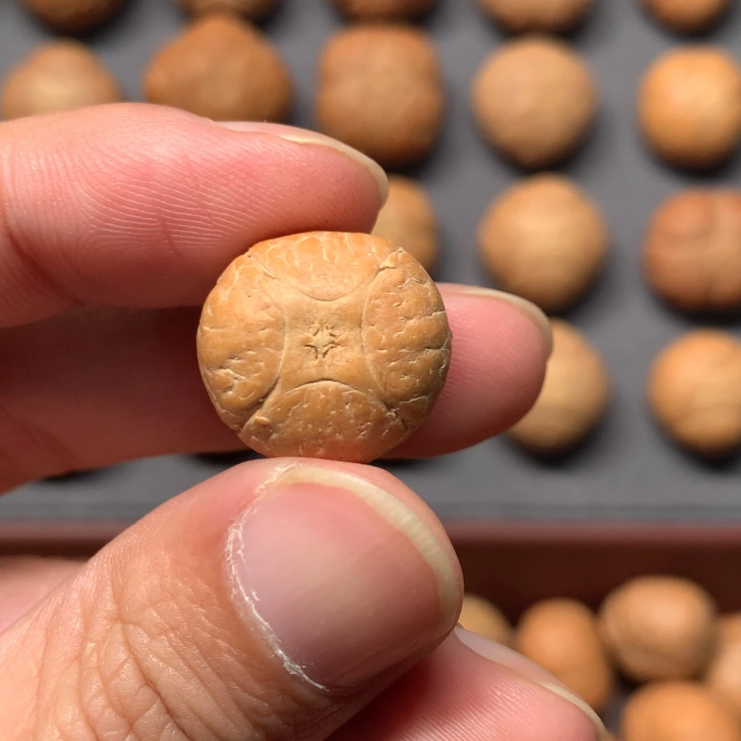 名***定吊坠凤眼菩提18mm尼泊尔麒麟