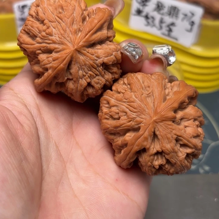 文玩核桃吊坠46-31699-02