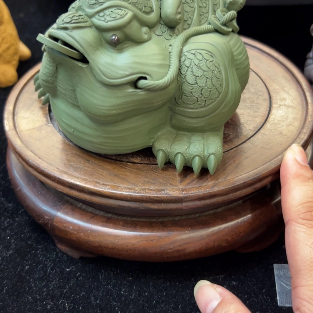 紫砂摆件弜**子全手绿段将军铠甲蟾