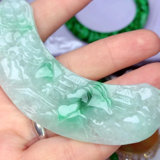 翡翠未镶嵌吊坠(不含链)