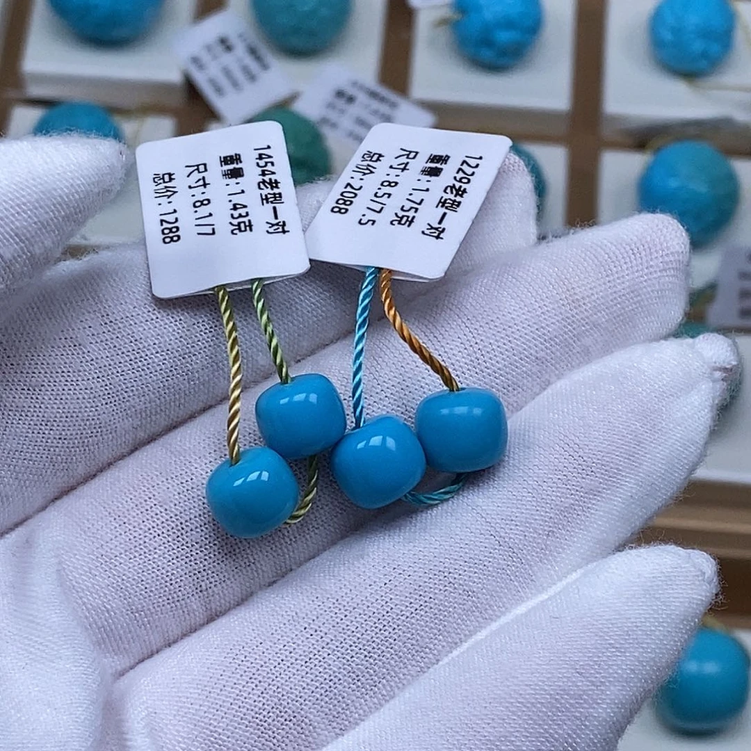 一***秀绿松石未镶嵌珠宝奇石