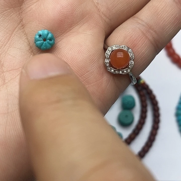 如***安南红玛瑙未镶嵌珠宝奇石