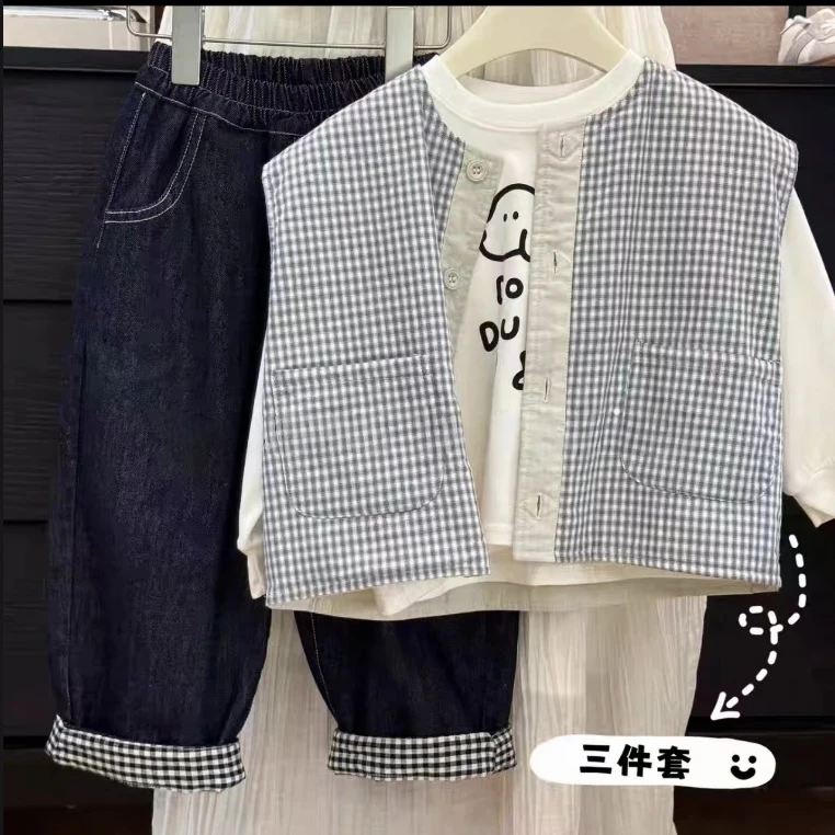 男童套装秋装2025新款韩系双面卡通马甲背心韩版牛仔裤T恤三件套