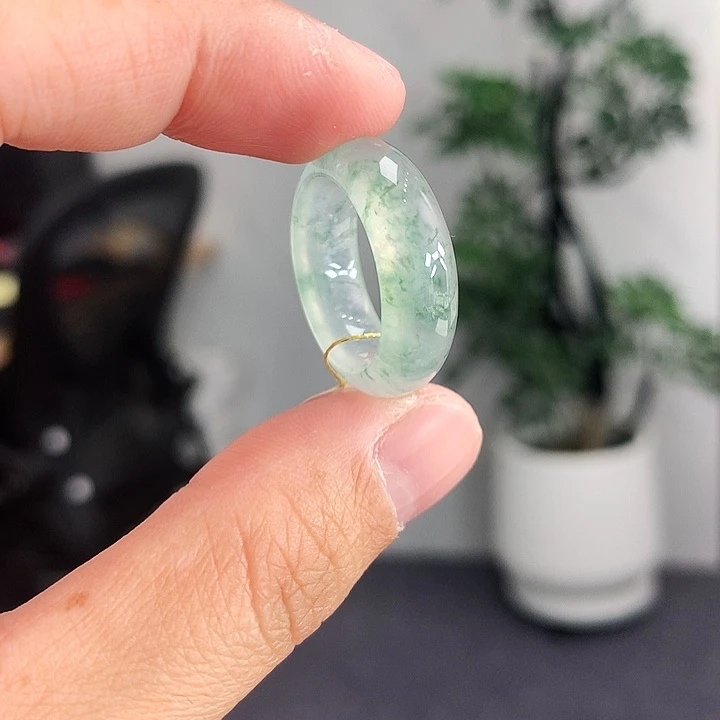 翡翠未镶嵌戒指12号