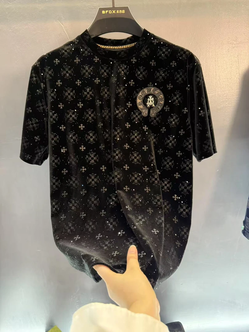 【太古轻奢男装店】25年夏季黑色百搭个性时尚潮流重工压花烫钻T恤
