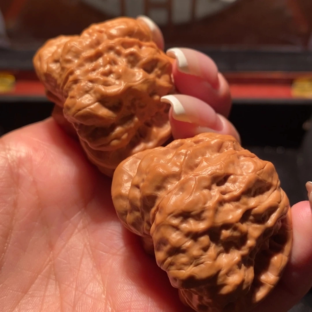 吊坠文玩核桃难****?