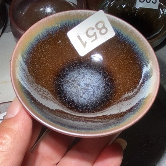 茶盏是因为一切顺利？在