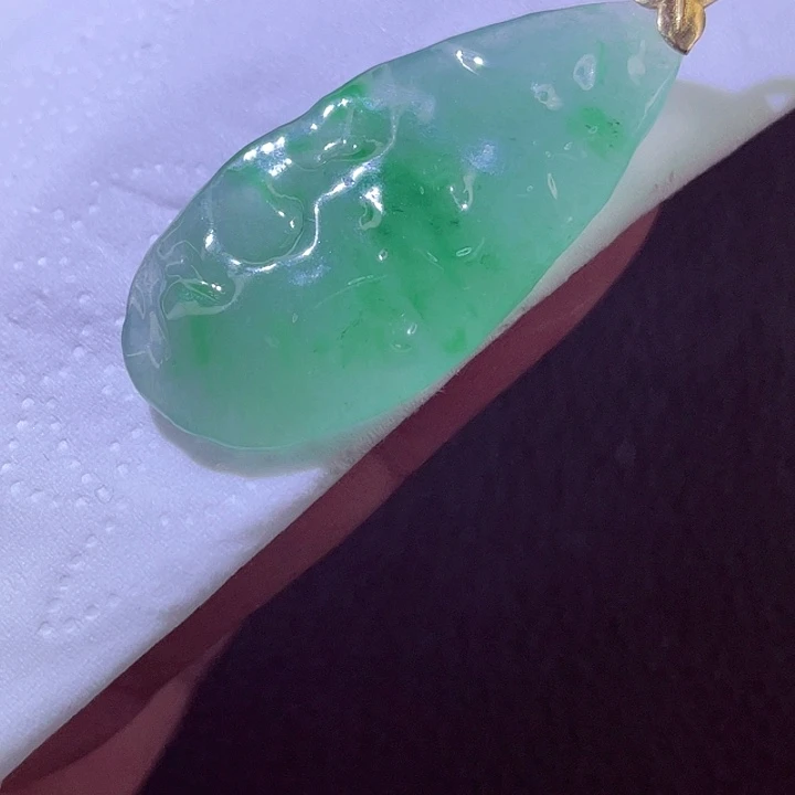 翡翠18K金镶嵌颈饰翡翠