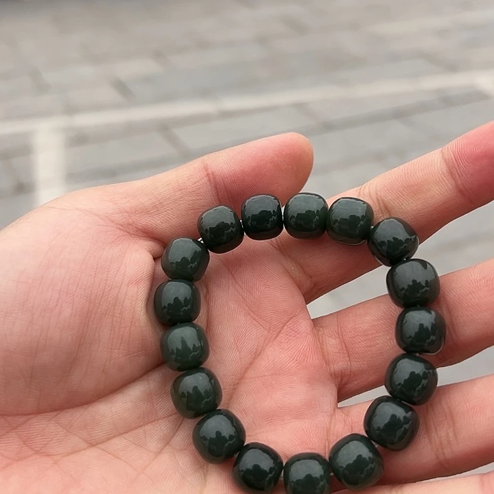 未镶嵌和田玉手链