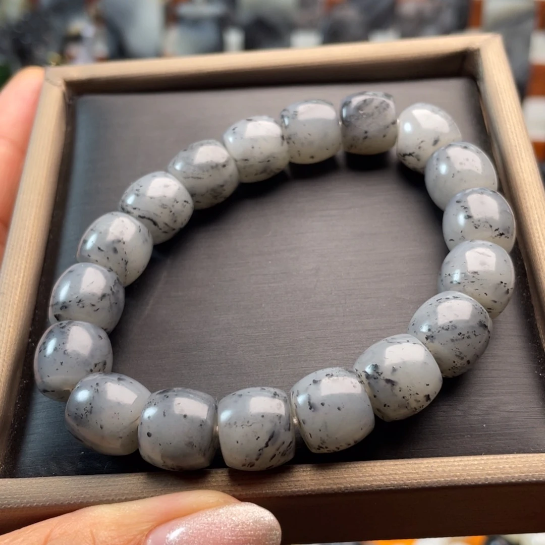 和田玉手串未镶嵌