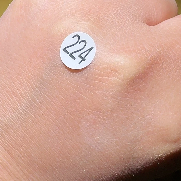 茶盏对自己不自信就别值得