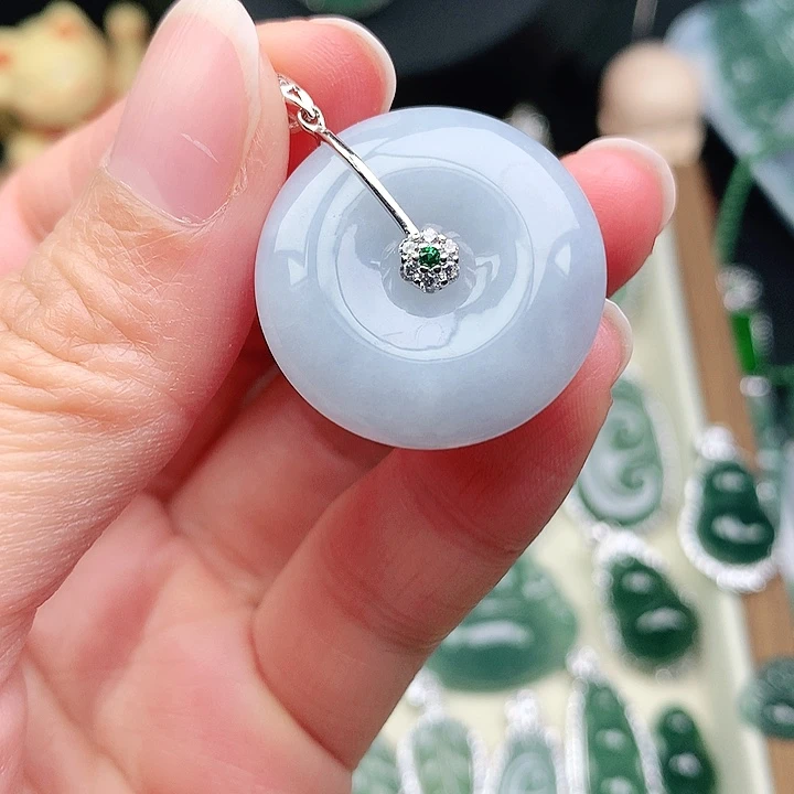 颈饰未镶嵌翡翠吊坠