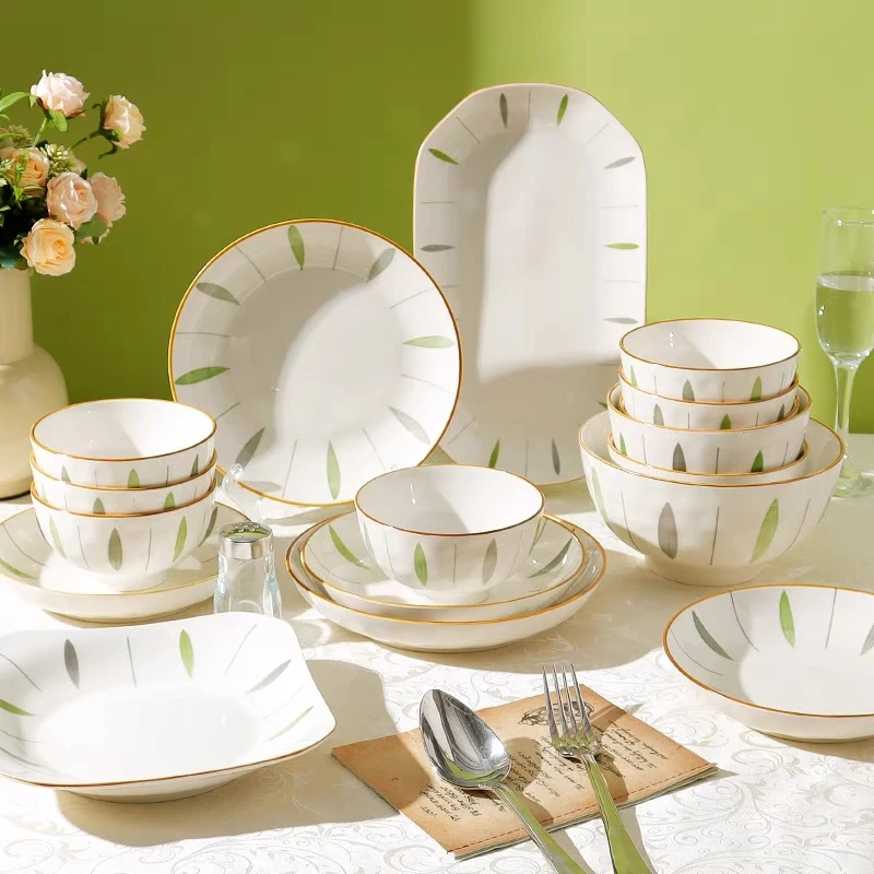 碗盘子餐具套装家用陶瓷饭碗菜盘子组合家庭装2025新款高颜值碗碟