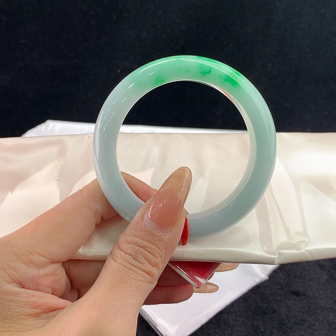【闪购商品】未镶嵌手镯翡翠正55