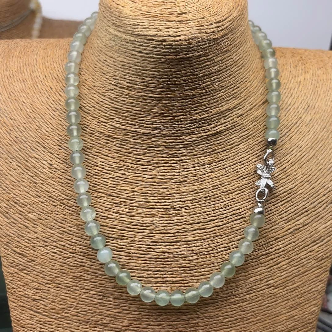 蛇纹石玉未镶嵌吊坠