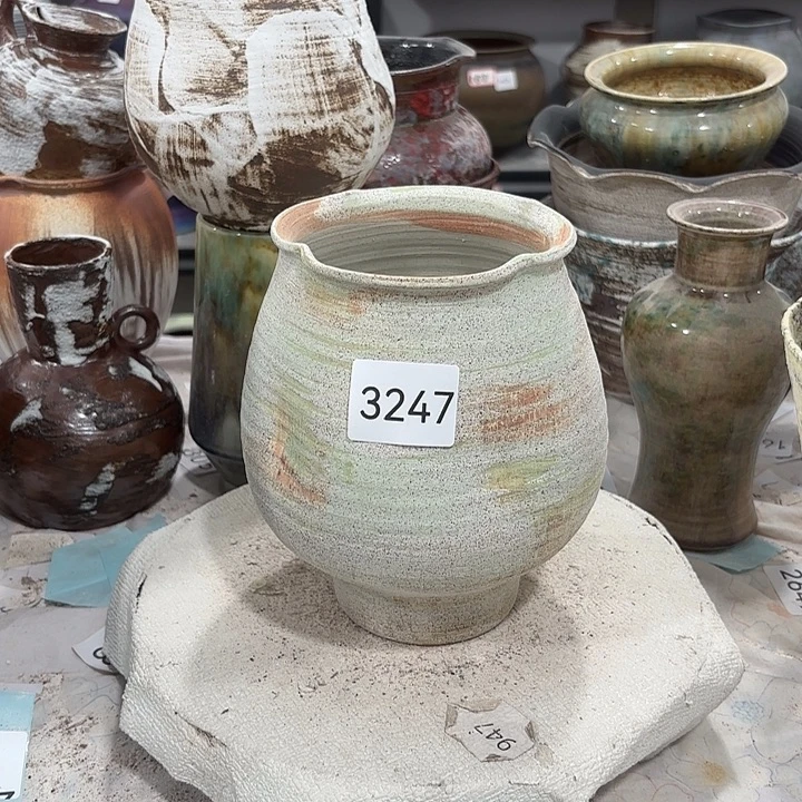 摆件高18，口10，无孔3247