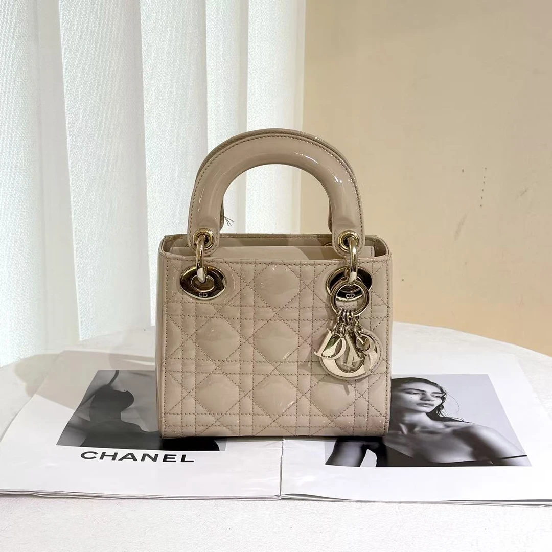 99新 DIOR/迪奥 戴妃三格米金色漆皮单肩斜挎包 /无公价/甄选