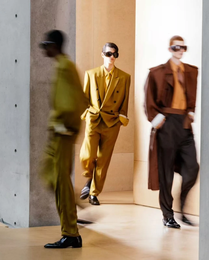 A18646-秋冬上新经典时尚轻奢潮流卫衣*SS