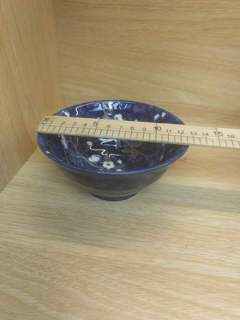 B185蓝雪白樱斗型碗13.3×6.2CM