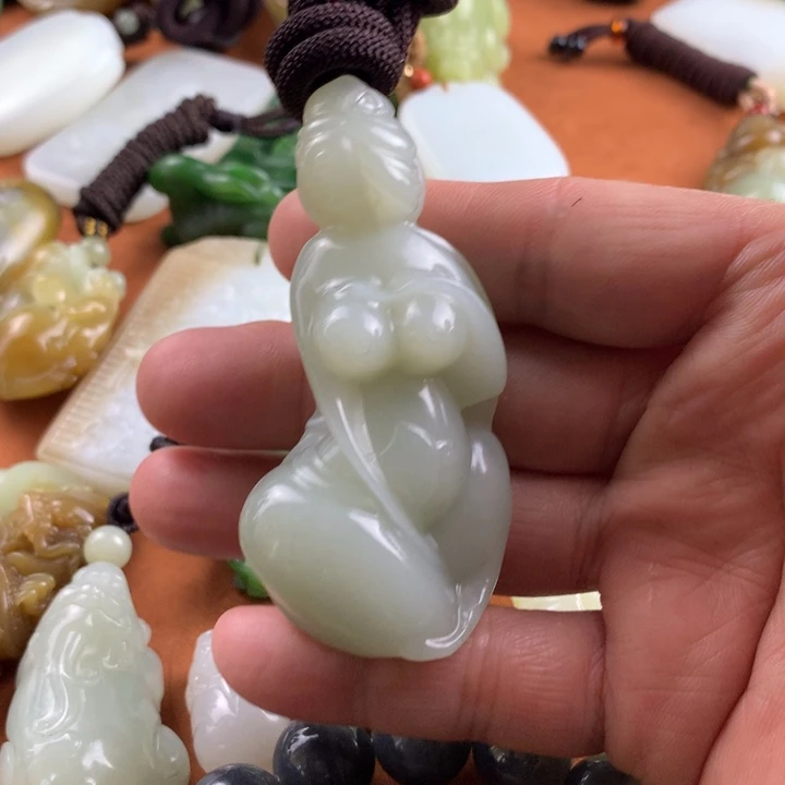 未镶嵌和田玉挂件