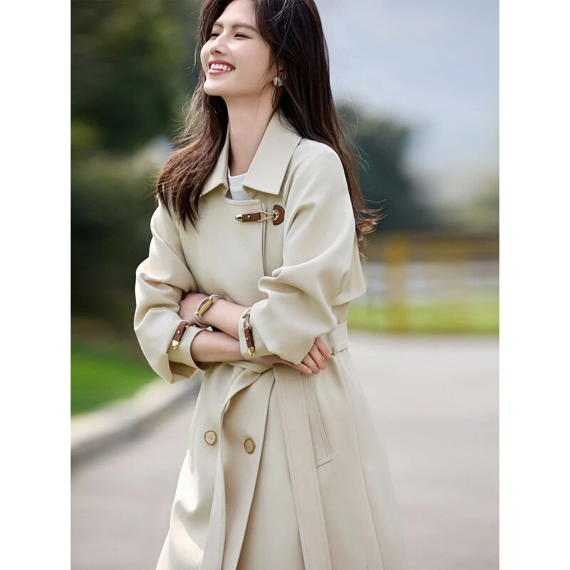 苏醒的乐园2025秋季新款时尚气质风衣SXFY24015