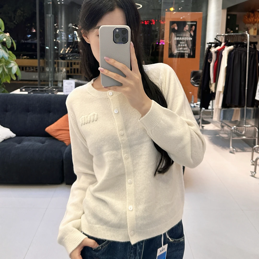 毛针织衫白色夏厚款韩系软糯连帽毛衣短款秋冬时尚