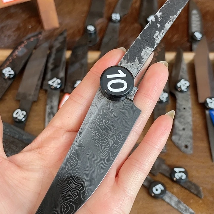 金属户外露营刀胚