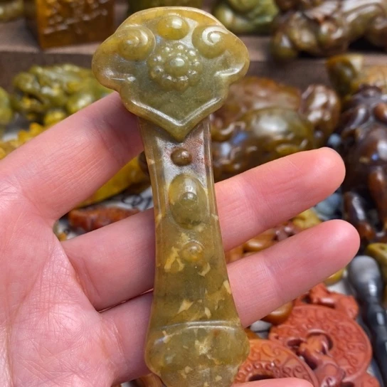 蛇纹石玉未镶嵌颈饰20