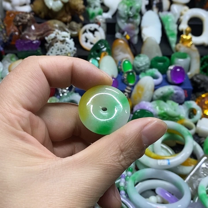 颈饰未镶嵌翡翠官方正规军回血放漏