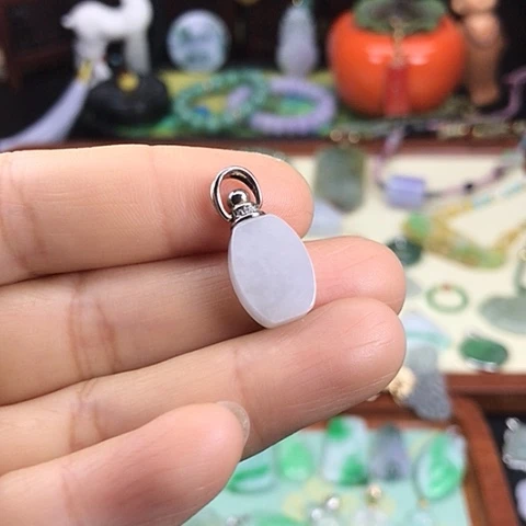 翡翠颈饰银S925镶嵌香水瓶