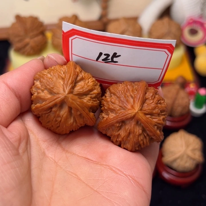 半***灯文玩核桃吊坠34尺白奔125