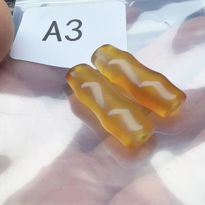 荣***飞玛瑙/玉髓未镶嵌手链