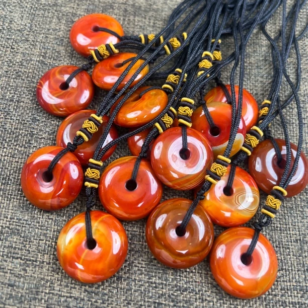 天然战国红玛瑙平安扣