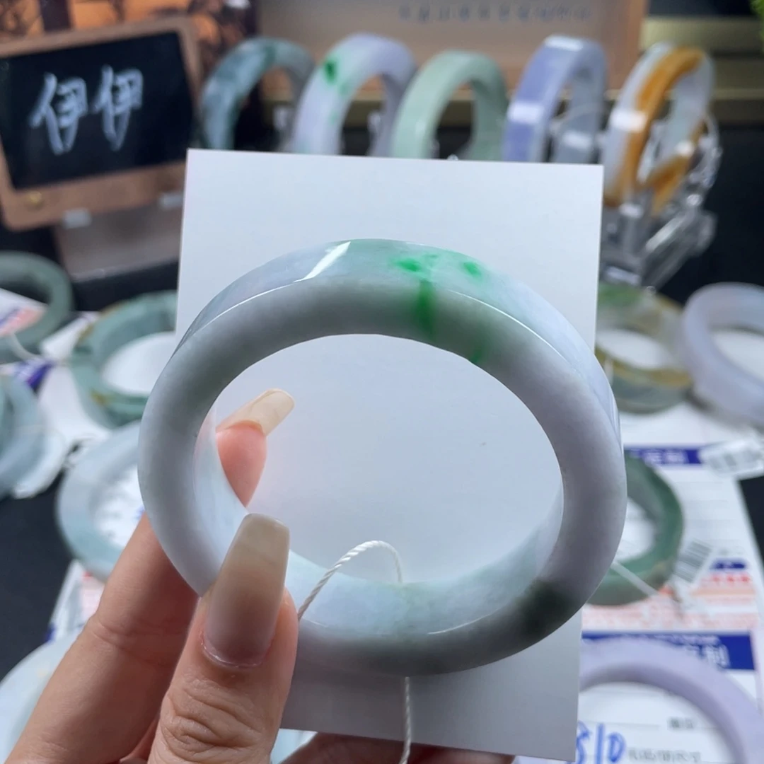 定制翡翠未镶嵌翡翠手镯基地质检发货