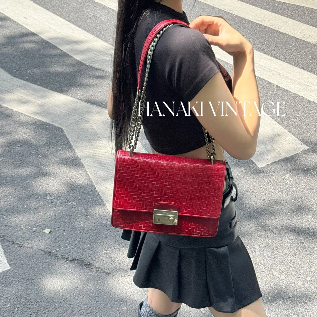 95新 Prada/普拉达 花绮二店/Prada红色编织猪鼻子单肩包/95新