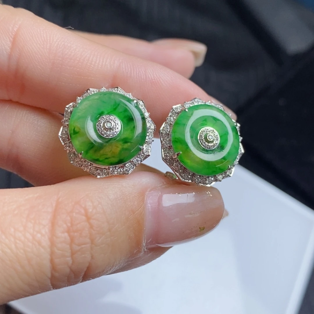 翡翠18K金镶嵌耳饰黄加绿甜甜圈耳拍
