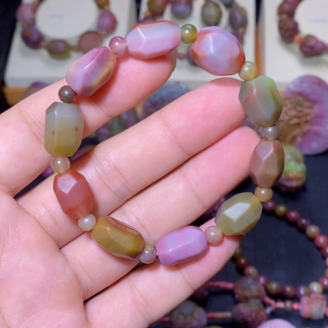 玛瑙/玉髓未镶嵌吊坠