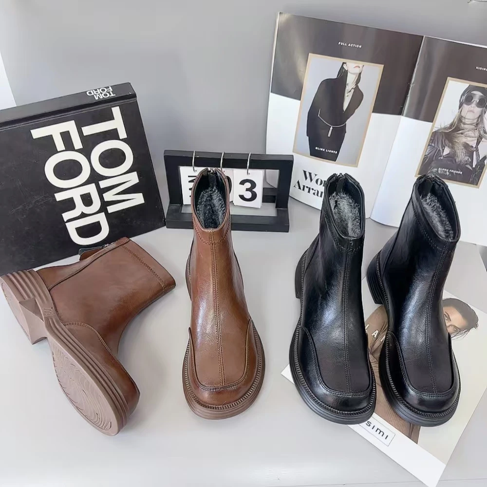 A05新款圆头软底舒适百搭侧拉链时尚妈妈马丁靴