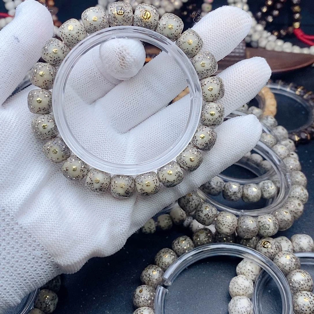 星月菩提手串磊***?星月