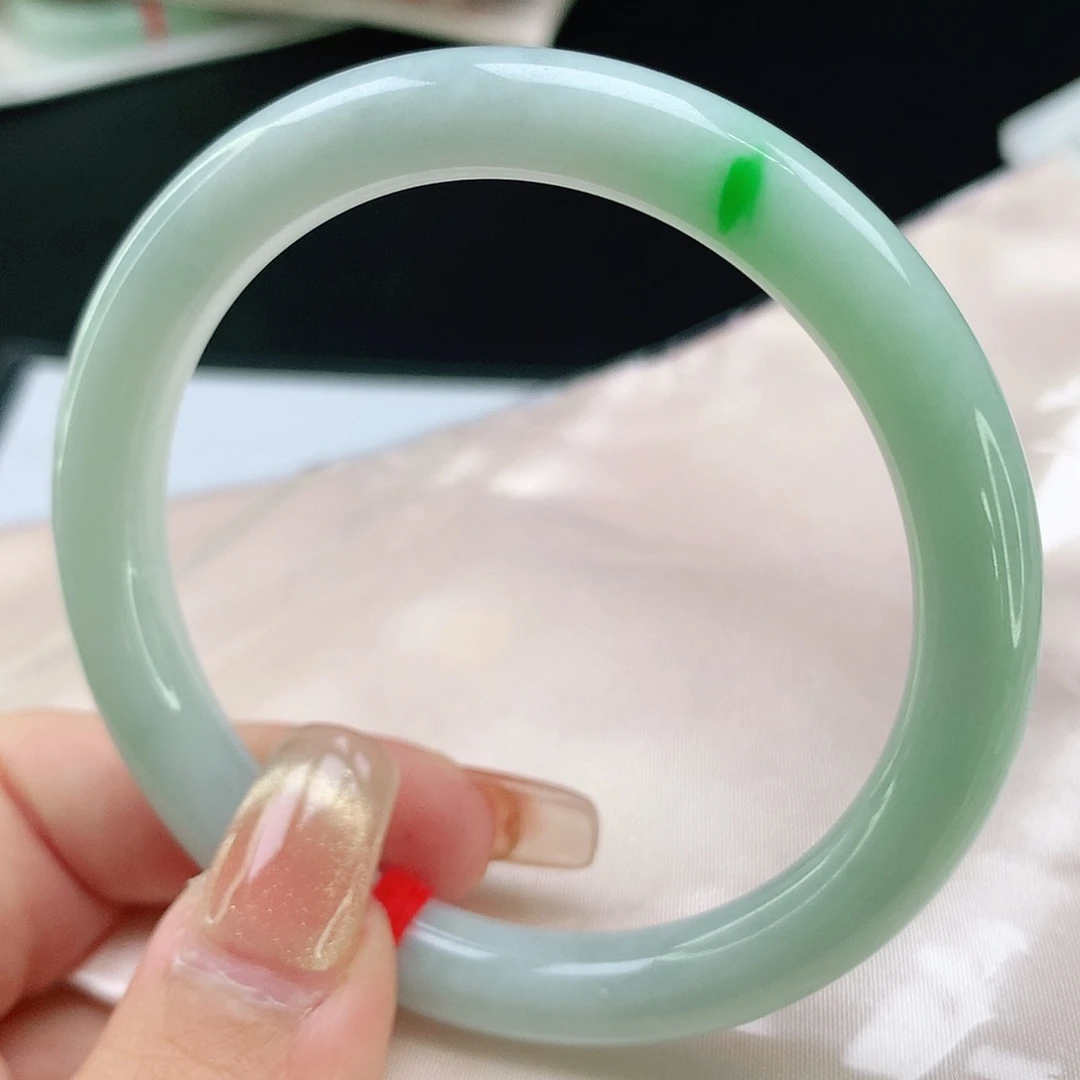 翡翠未镶嵌手镯圆条56