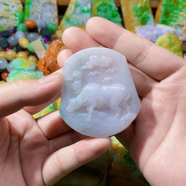 未镶嵌定制翡翠翡翠牛牌