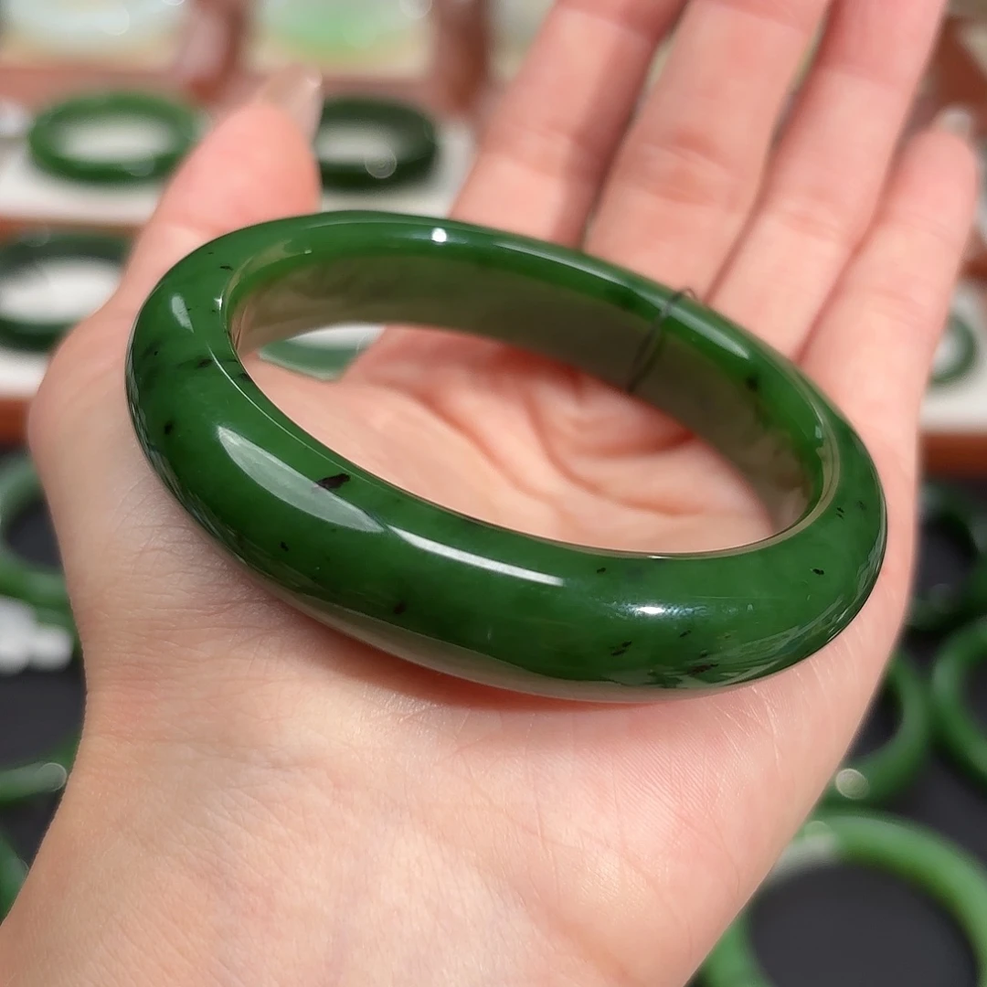 和田玉未镶嵌手镯57圈