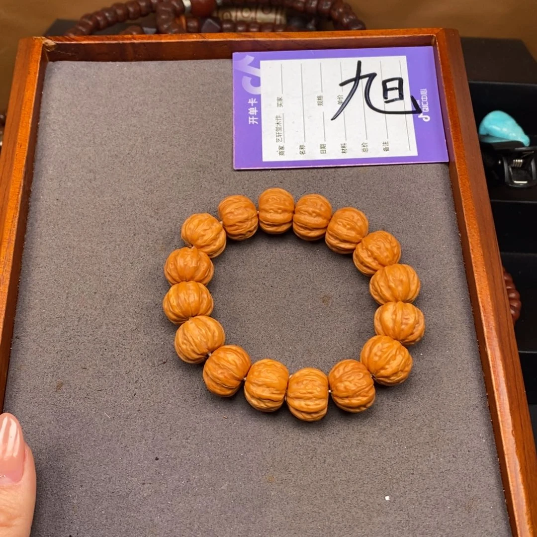 猴头核桃手串朴***，猴头