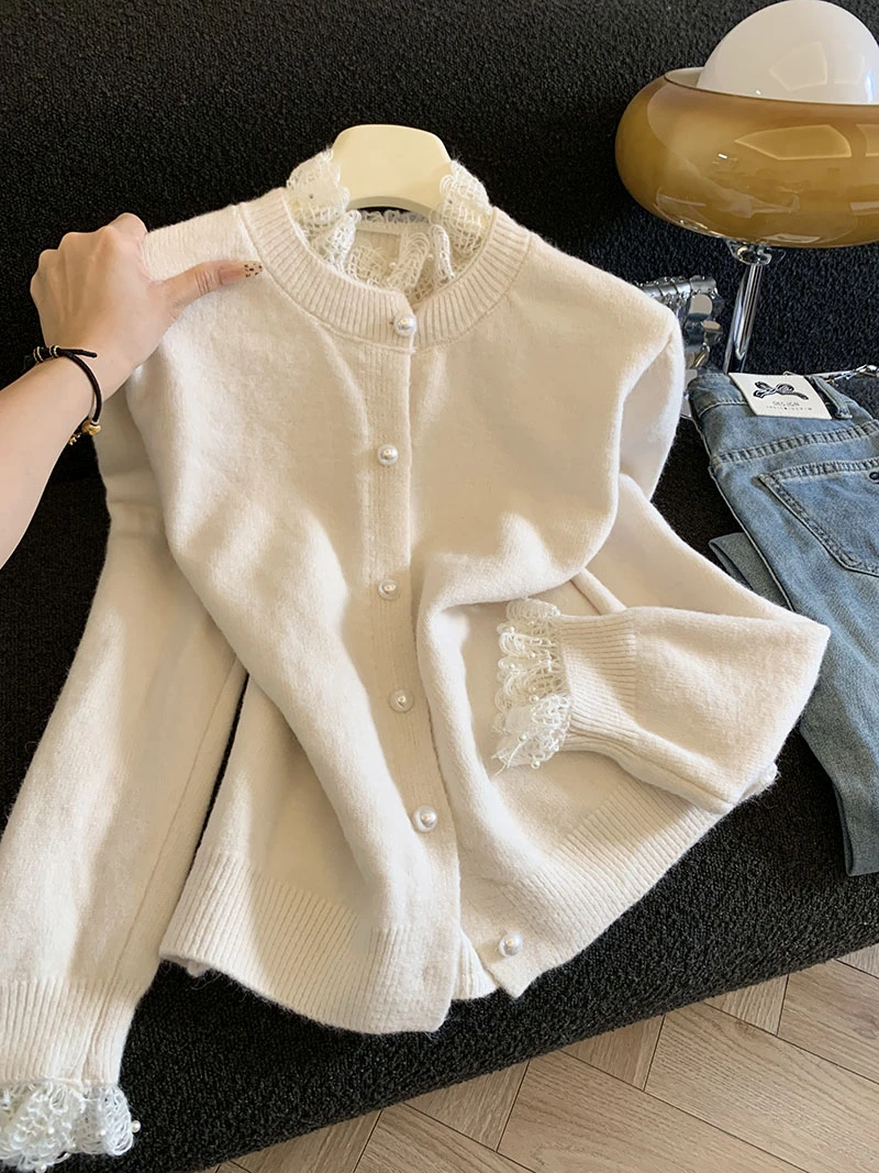 2025冬装新款时尚蕾丝花边半高领针织开衫女拼接假两件毛衣外套潮